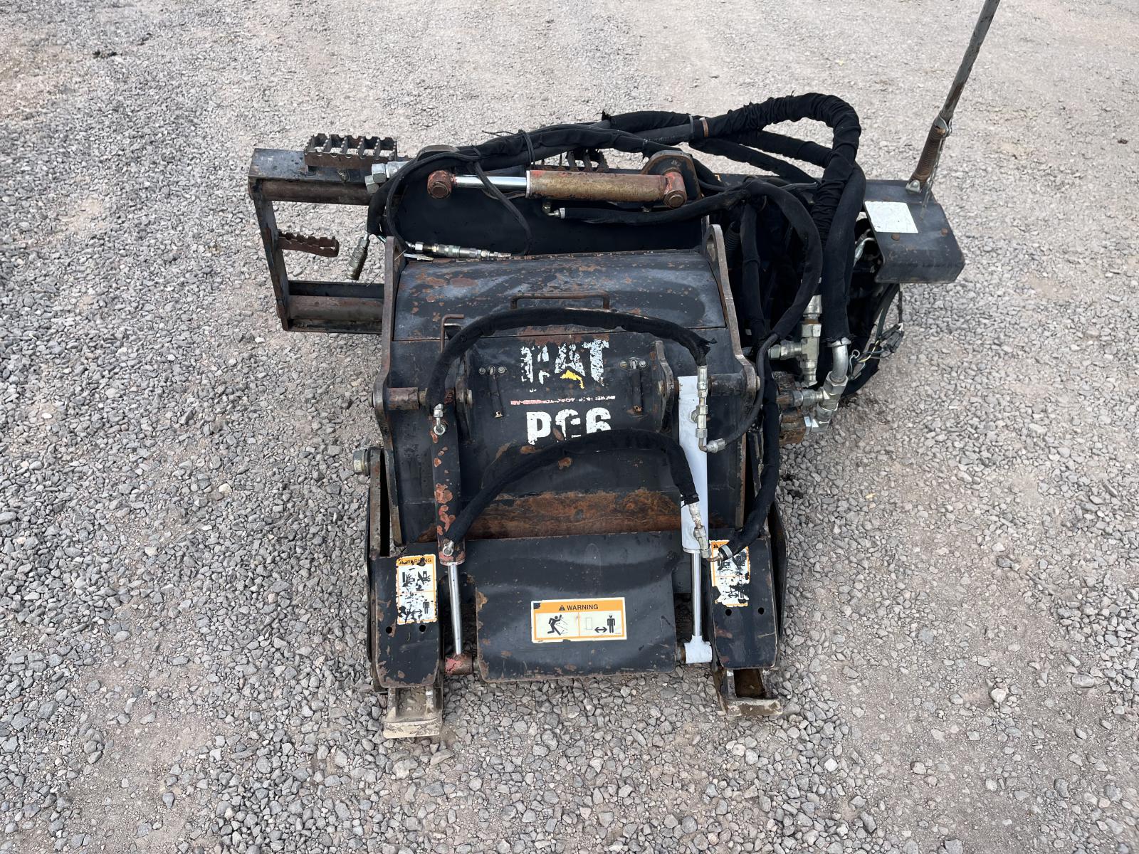 ./imagenes/INVOICE/2019/14505/PERFILADORA PARA MINICARGADOR CATERPILLAR PC6 (7).JPG